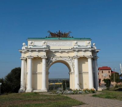 Новочеркасская триумфальная арка